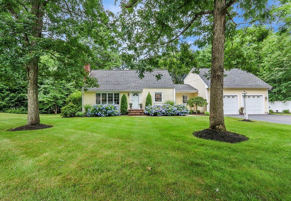 73 Old Post Rd, East Walpole, MA 02032 - photo 1