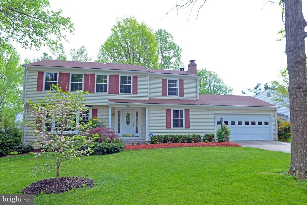 6309 Skinner Dr, Burke, VA 22015 - photo 1