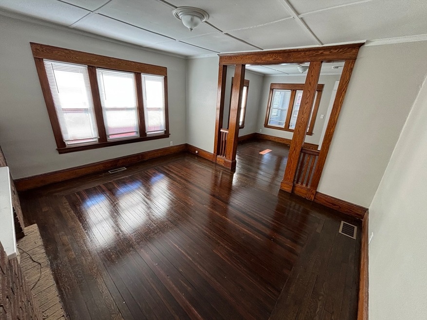 485 Springfield St unit 1, Chicopee, MA 01013 - photo 1