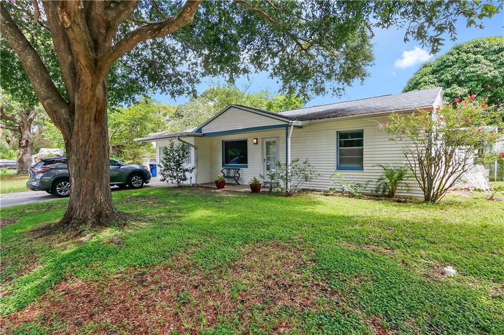 3911 W Bay Court Ave, Tampa, FL 33611 - photo 1