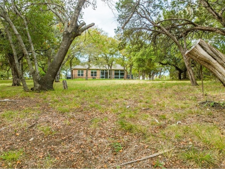 16013 Faircrest Dr, Whitney, TX 76692 - photo 1