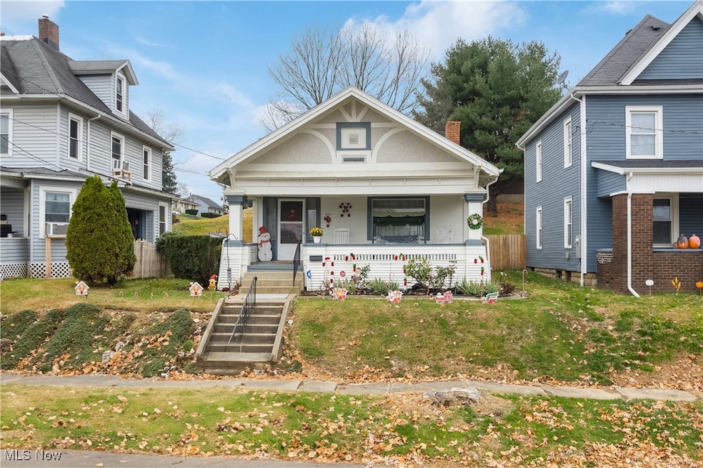 827 9th St SW, Massillon, OH 44647 - photo 1