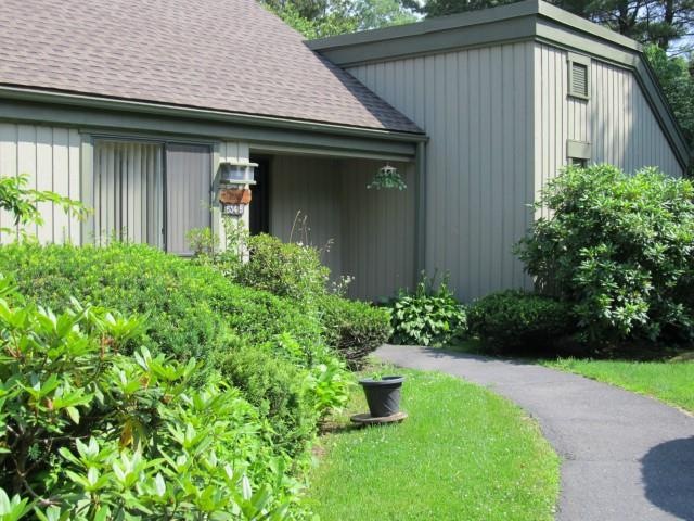 654 Heritage Village unit B, Southbury, CT 06488 - photo 1