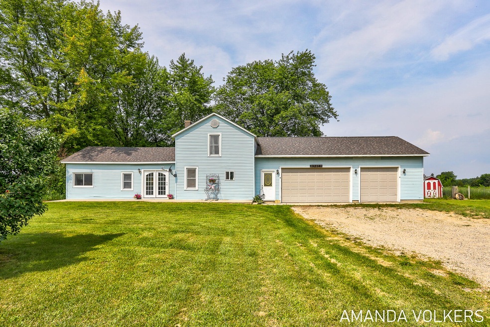 3236 N Patterson Rd, Wayland, MI 49348 - photo 1