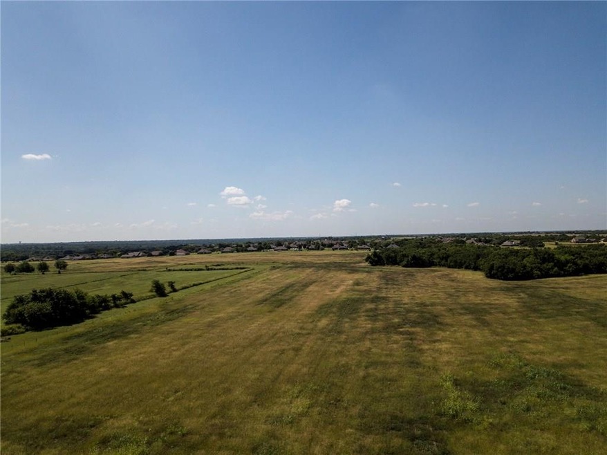 0 W Charter Oak unit A, Edmond, OK 73025 - photo 1