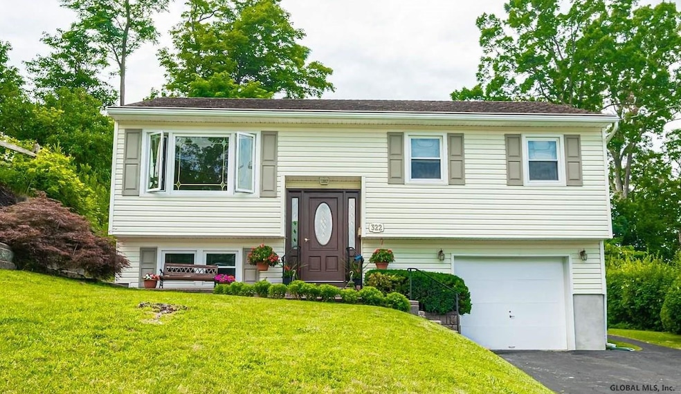 322 Madison Ave, Rensselaer, NY 12144 - photo 1