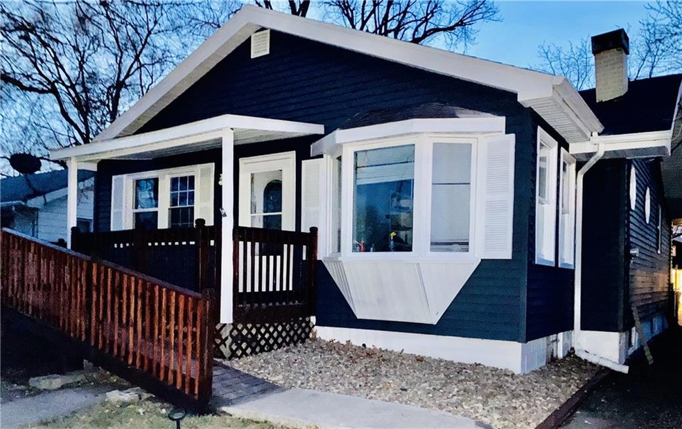 912 E 22nd Ct, Des Moines, IA 50317 - photo 1