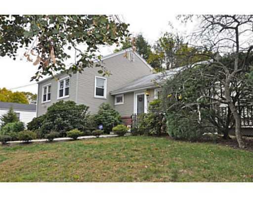 4 Mary Ln, Riverside, CT 06878 - photo 1