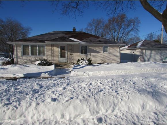 1501 N Elinor St, Appleton, WI 54914 - photo 1