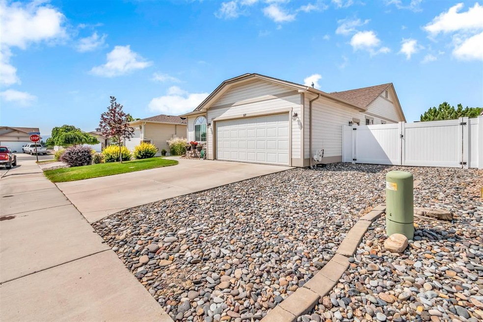 577 Gable Ct, Grand Junction, CO 81501 - photo 1
