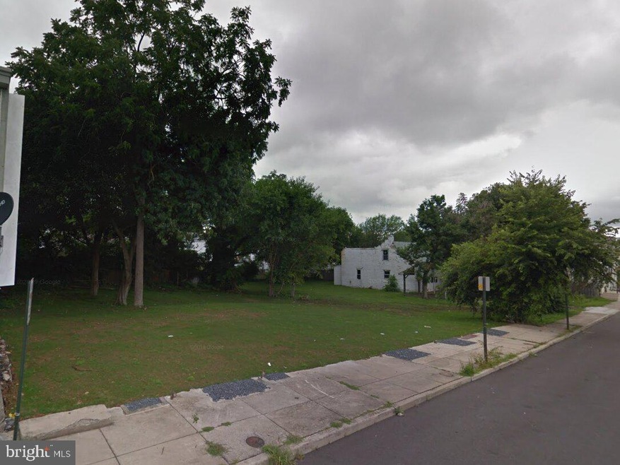 328 E Franklin St, Hagerstown, MD 21740 - photo 1