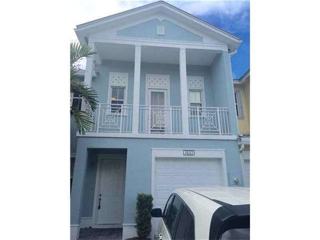 7432 NW 107th Place unit 7432, Doral, FL 33178 - photo 1