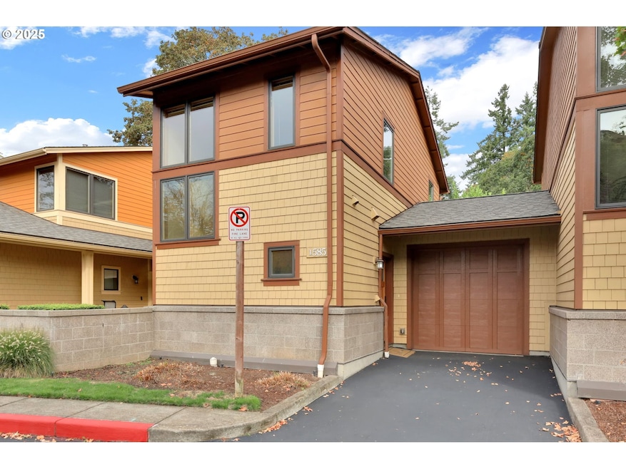 1585 Farm House Dr, Eugene, OR 97401 - photo 1