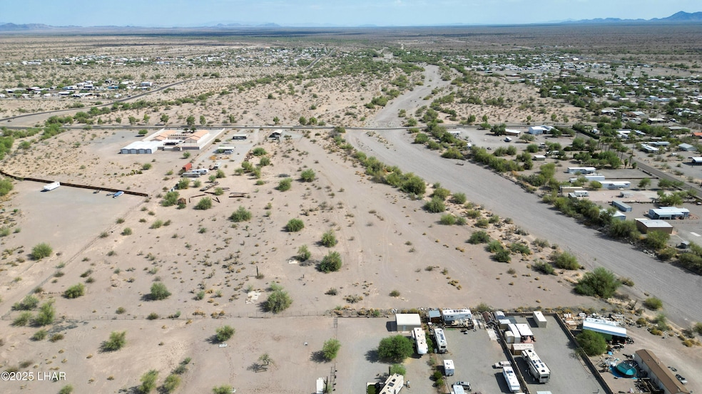 455 W Quail Trail St, Quartzsite, AZ 85346 - photo 1