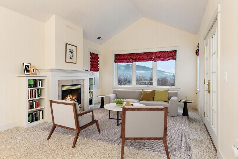 64_Apex973GA_4_Staged_mls