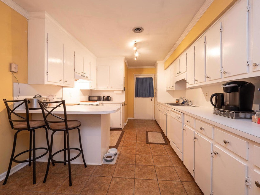 43 Rivers Point Row-1092792