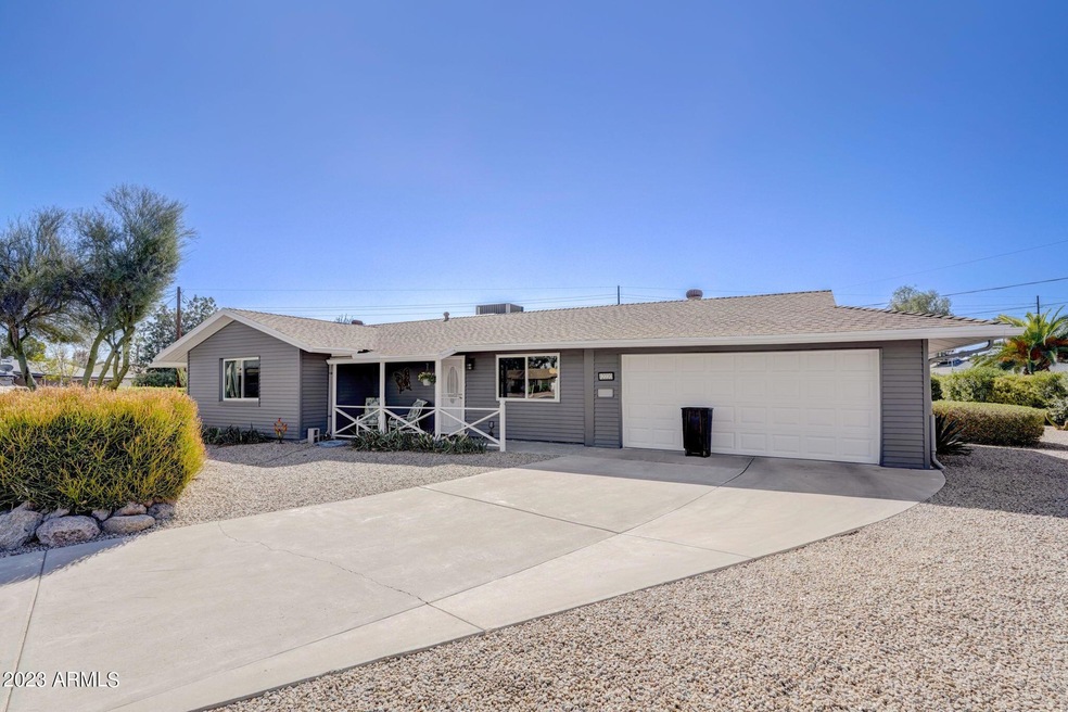 3-web-or-mls-N Hacienda Dr-003