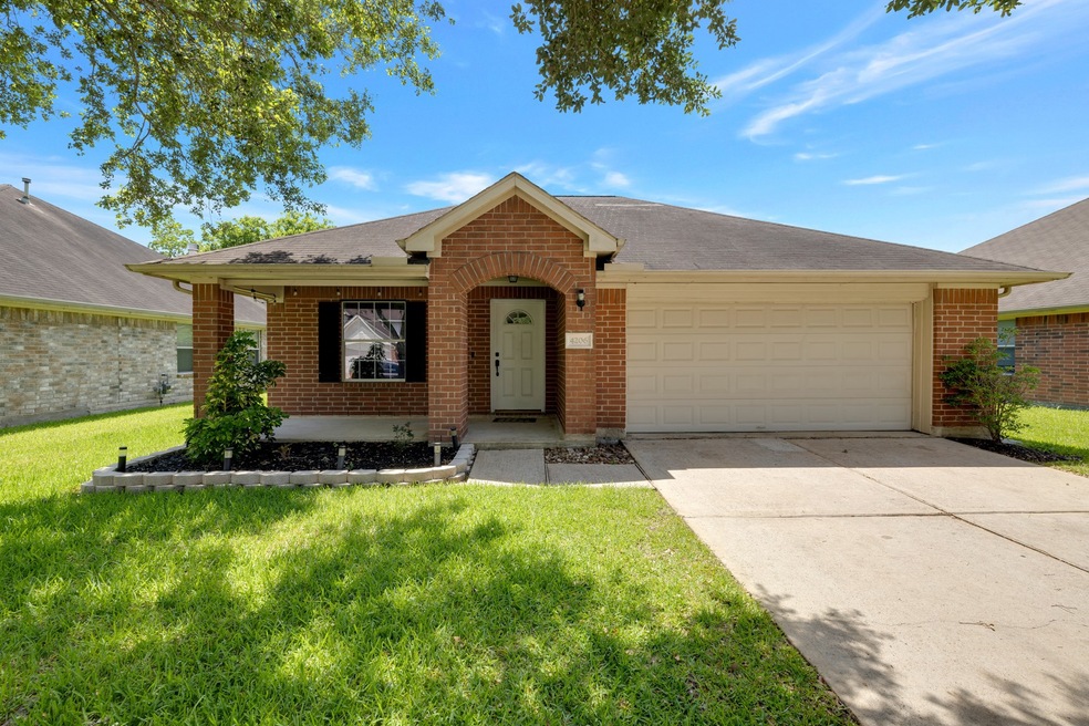 4206 Tawakon Dr, Pearland, TX 77584 - photo 1