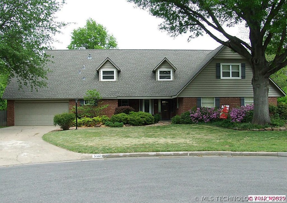 Fully remodeled home on cul de sac has 1/2 acre lo
