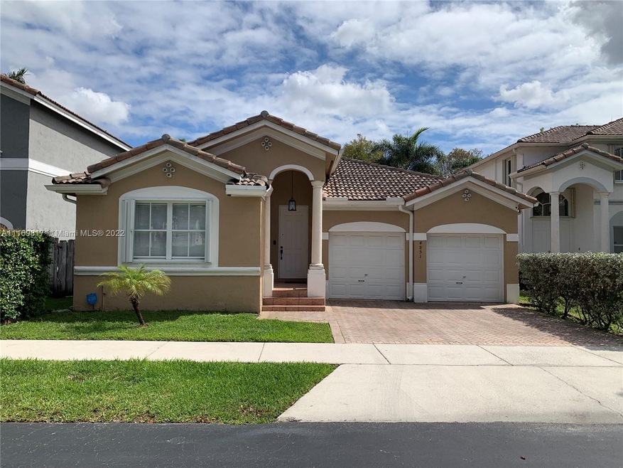 4851 NW 112th Ct, Doral, FL 33178 - photo 1