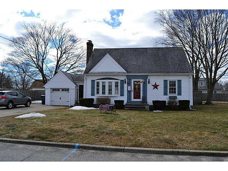 87 Harmony Ct, Warwick, RI 02889 - photo 1