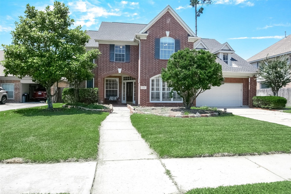 Nice home in a desirable neighborhood waiting for