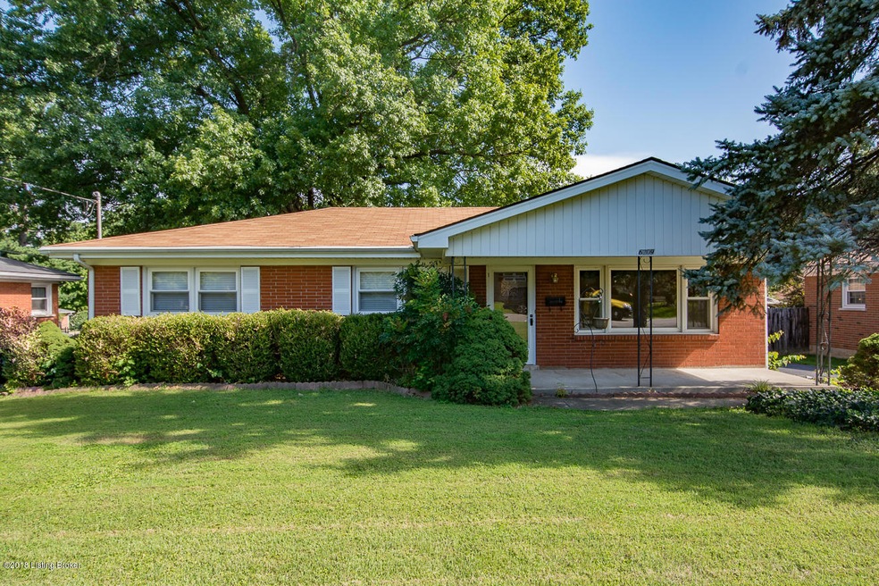 6209 Apex Dr, Louisville, KY 40219 - photo 1