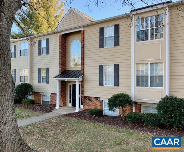 1221 Villa Ln unit A, Charlottesville, VA 22903 - photo 1