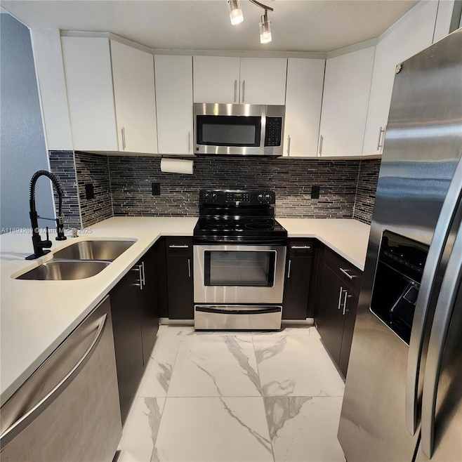 2941 Riverside Dr unit 102, Coral Springs, FL 33065 - photo 1