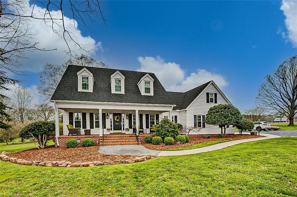 2551 Northmont Dr, Asheboro, NC 27205 - photo 1