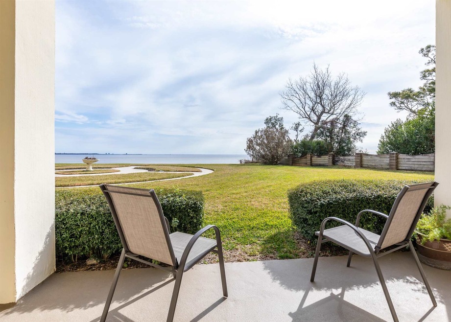 615 Bayshore Dr Unit 105, Pensacola, FL 32507 For Sale