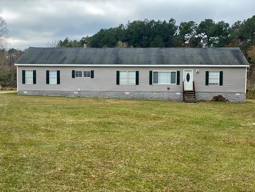 283 van Davis Rd, Douglas, GA 31533 - photo 1