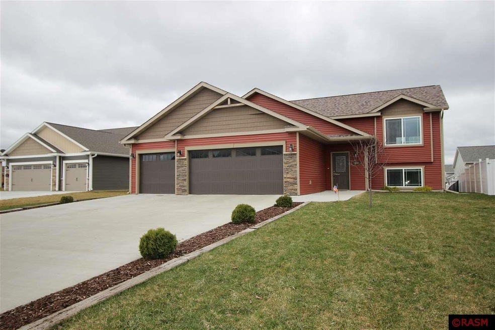 124 Timberwolf Ct, Mankato, MN 56001 - photo 1