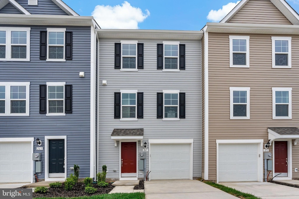 Pending $281,613 • Co-Listing Agent