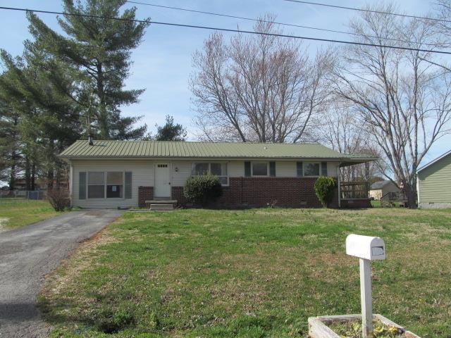 100 Woodcrest Blvd, Manchester, TN 37355 - photo 1