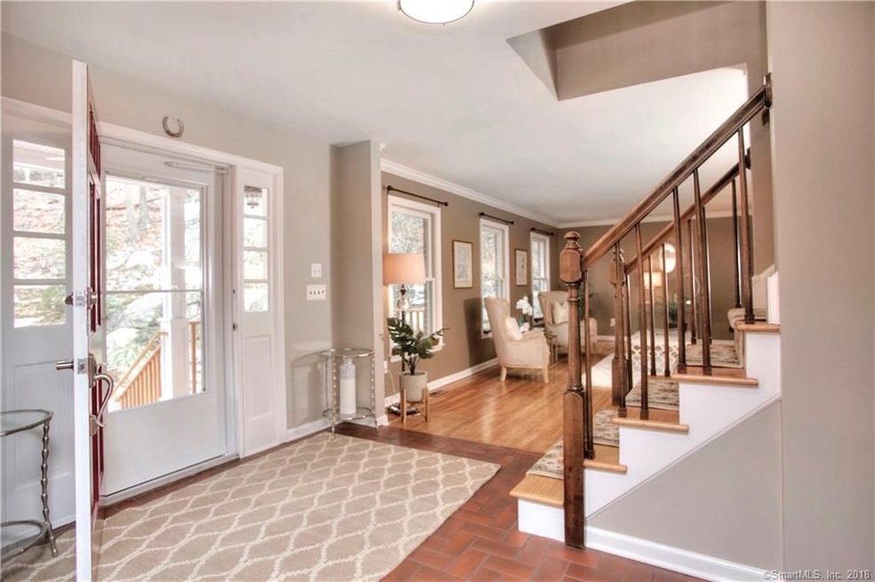 28 Malibu Rd, Stamford, CT 06903 - photo 1