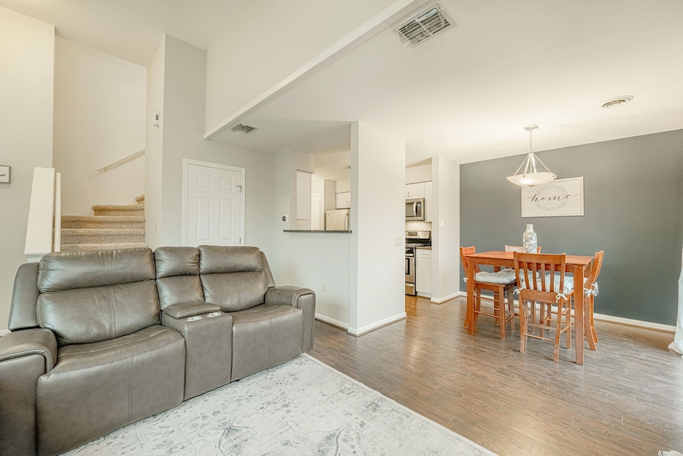 2831 Holborn Cir unit 2831, Madison, WI 53718 - photo 1