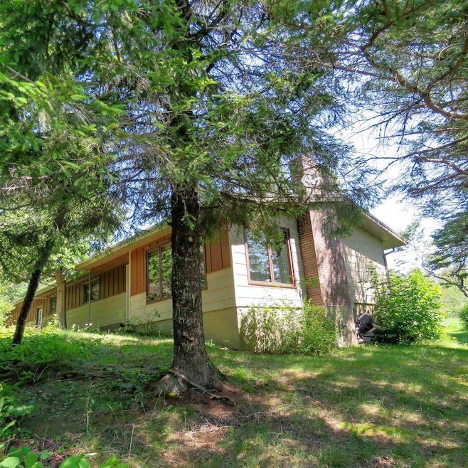 For Sale $299,900 • Co-Listing Agent