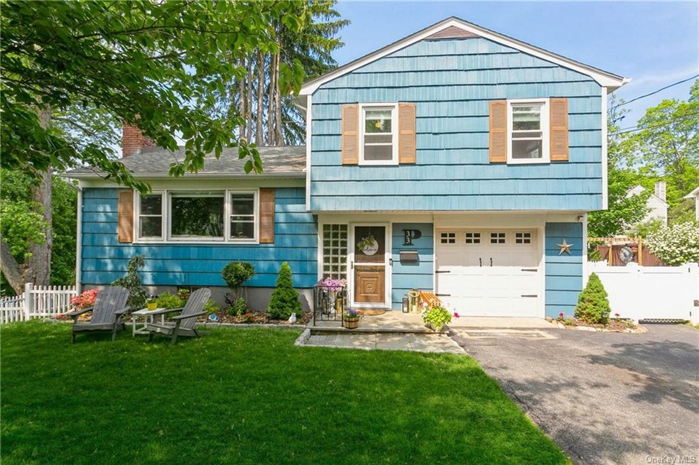 33 Hancock Place, Thornwood, NY 10594 - photo 1