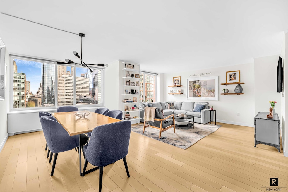 River & Warren unit 21A, New York, NY 10282 - photo 1