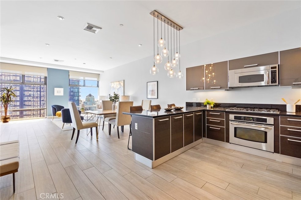 Sold $854,500 • Co-Listing Agent