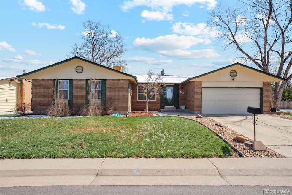 3158 S Dayton Ct, Denver, CO 80231 - photo 1