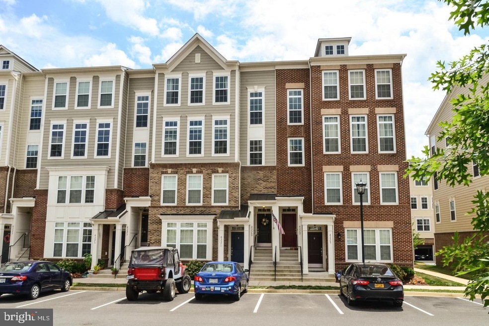 43569 Helmsdale Terrace, Chantilly, VA 20152 - photo 1