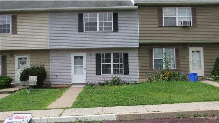 432 Blaker Dr, East Greenville, PA 18041 - photo 1