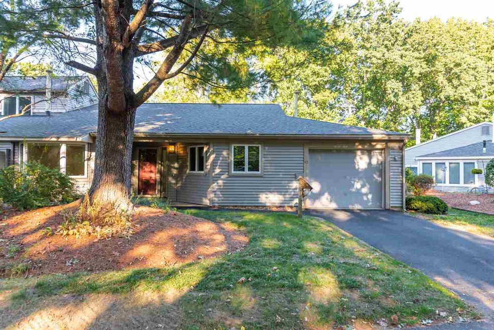 93 Walden Pond Dr, Nashua, NH 03064 - photo 1