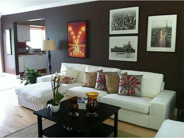 Den/Family/Great Room