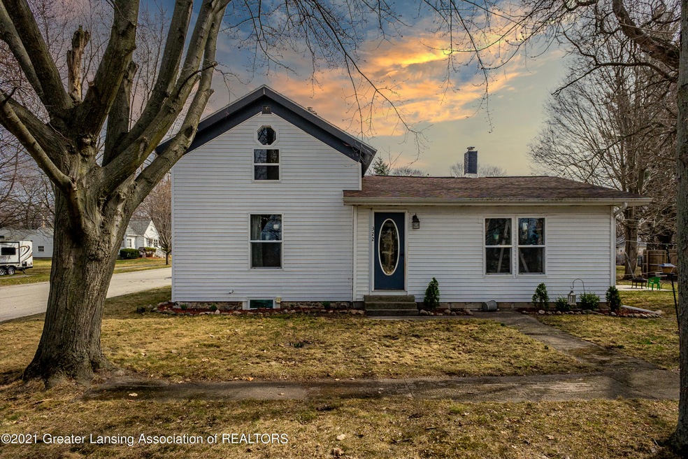 322 Abbott St Carson City MI-1