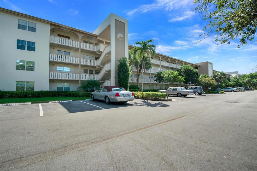 1 Exterior Front 1-LR1_7181-Edit