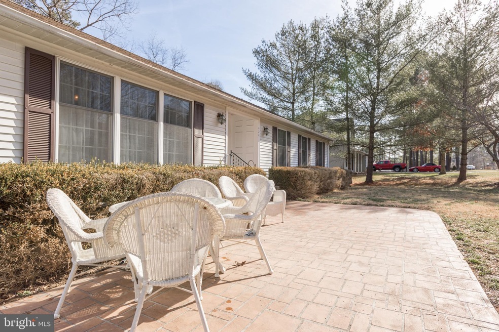 424 W Duck St, Front Royal, VA 22630 - photo 1