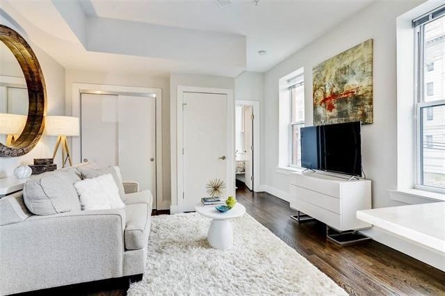 267 Baldwin Ave unit 302, Jersey City, NJ 07306 - photo 1